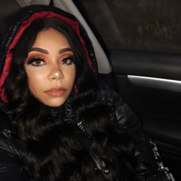 Meet your Posher, Kennedi - Picture 1 of 1